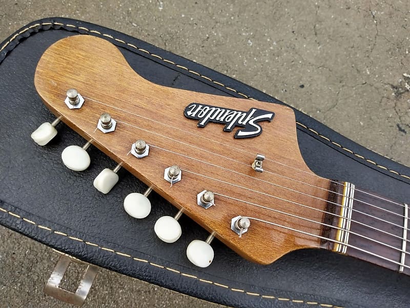 Vintage 1960's Splendor SG-803 Electric Guitar - Sunburst