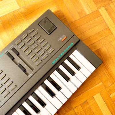 Yamaha VSS-100 (Japan, 1987) - Voice Sampling Sampler Keyboard with manual! Big brother of the VSS-30! image 8