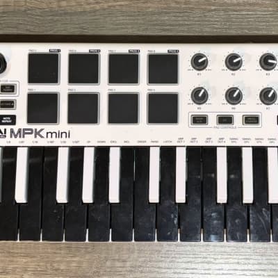 AKAI MPK Mini Special Edition