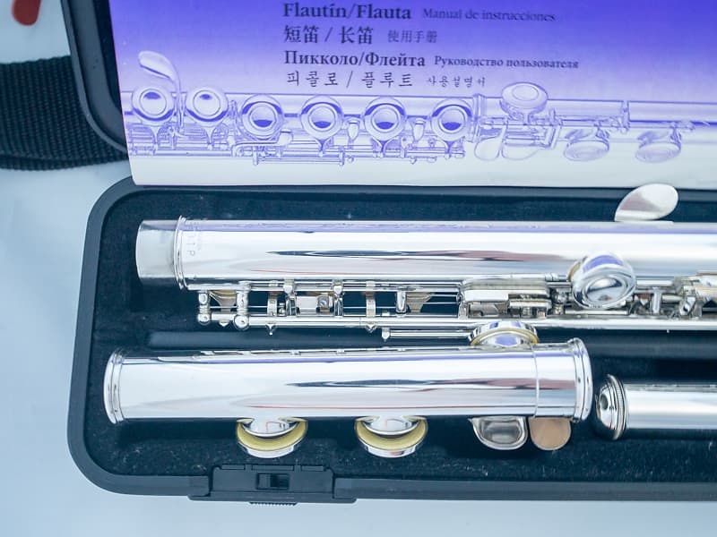 Yamaha YFL-211 Standard Silver-plated Flute Split-E *Cleaned