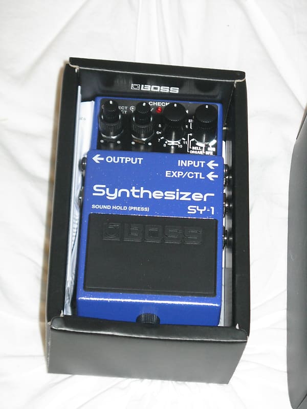 Boss SY-1 Synthesizer | Reverb
