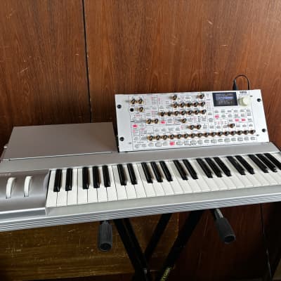 Korg Radias Radias-R Virtual Analog synthesizer /vocoder w/ keyboard RD-KB, case