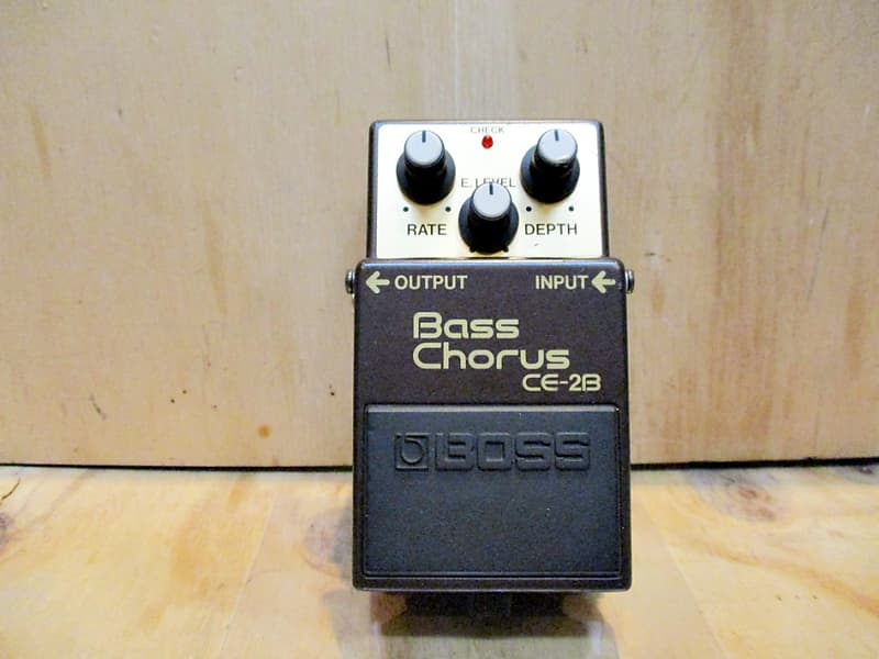 Boss CE-2B