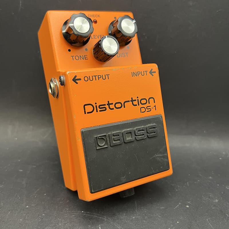 Boss DS 1 DISTORTION
