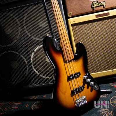 Fender Jaco Pastorius Jazz Bass 2000 - 3-Color Sunburst image 2