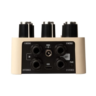 Universal Audio Effects Pedals - Astra Modulation Machine - B-Stock image 2