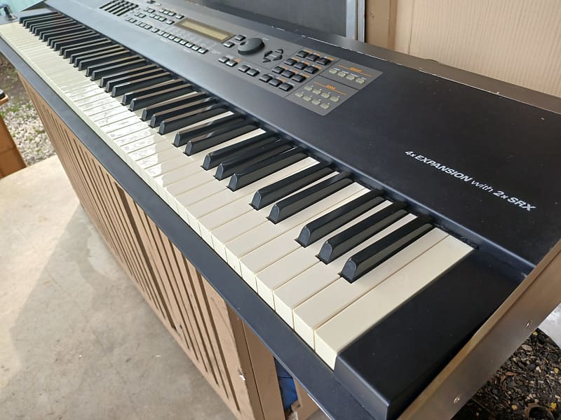 セール新作 C.J.様専用【ジャンク】Roland XV-88 ピアノタッチ