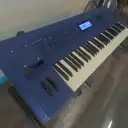 Kurzweil K2000 VP 61-Key Digital Synthesizer With Sampling