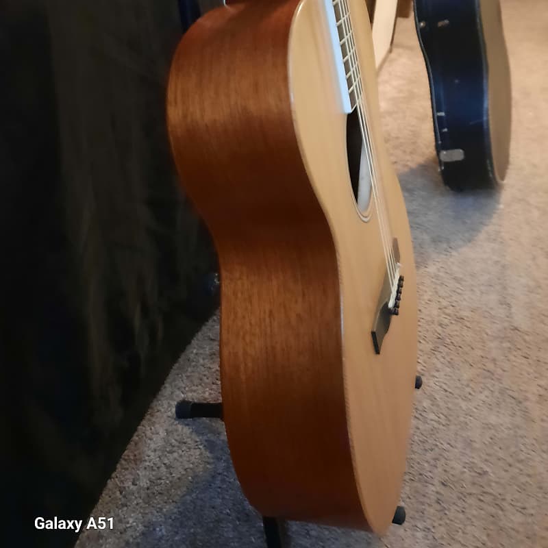 Larrivee Om-01 2001 - Natural | Reverb