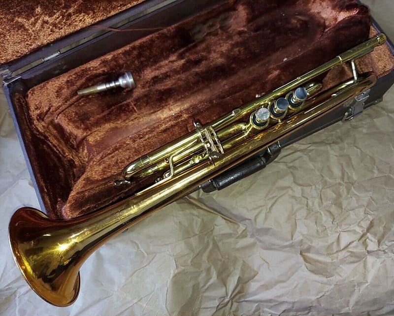 Conn 1000B trumpet with case. USA. Good Condition | Reverb