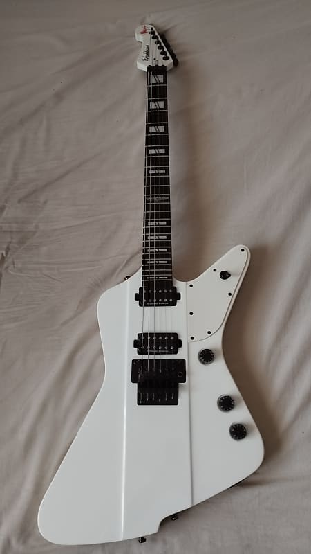 Washburn Parallaxe PXZ-MM20FRWH 2016 - Indonesia - White Gloss image 1