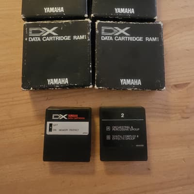 Yamaha DX7 - 5 RAM Cartridges / 1 ROM Cartridge with original box - Excellent Condition