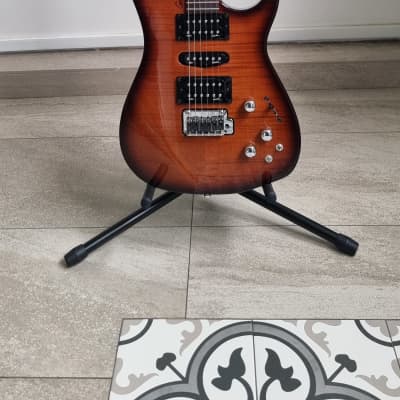 Godin Freeway SA Guitar | zZounds