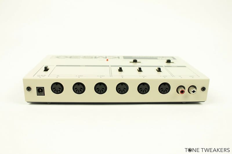 KORG KMS-30　MIDI SYNCHRONIZER Korg KMS30 (EMM Feb 85)