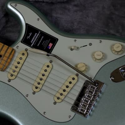 Fender American Professional II Stratocaster with Maple Fretboard & Fender Deluxe Molded Case plus all case candy 2023 Model in Mystic Surf Green image 2