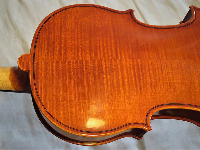 Pygmalius Tokyo ST-02 Violin (Intermediate-to-Advanced), 4/4, 2000 - OUTFIT  with Bow and Case