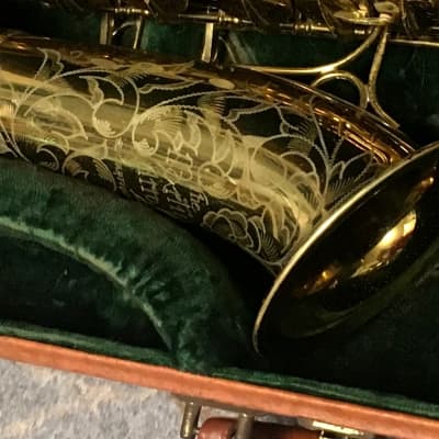 THE MARTIN ALTO 1953 SAXOPHONE ORG LAC 2 DIE 4 PAT. NUMS BELOW SN. PLAYS WELL TEC SERV. ORG SAX CASE image 6