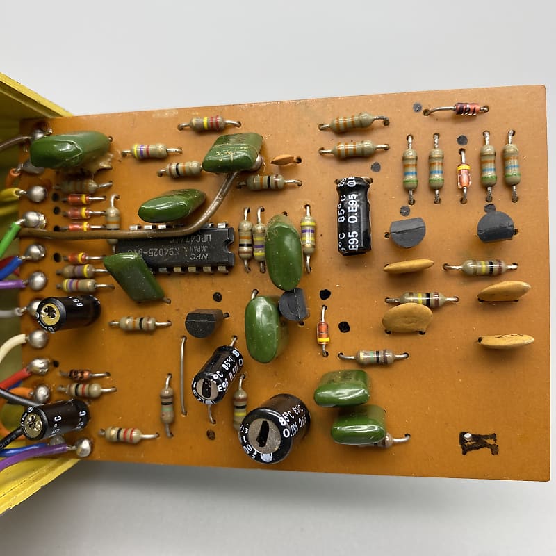 Boss OD-1 Over Drive Serial: 8400 NEC μPC4741C (Black Label, Long