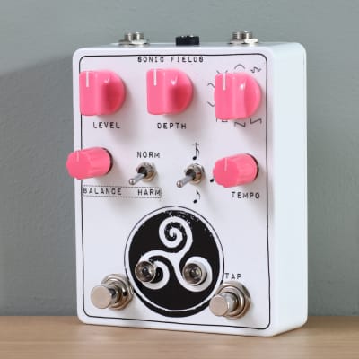 Sonic Fields Holy Tremity tremolo image 2
