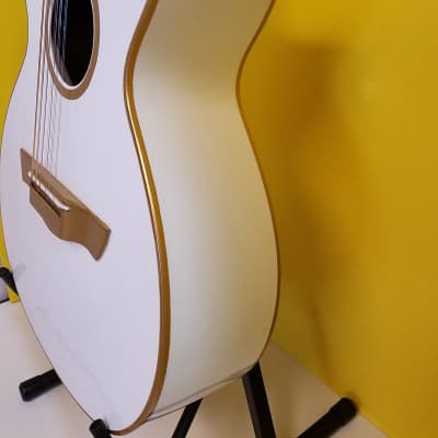 Jesus Sevillano 12 String Requinto Sierreño Guitar W/fishman/EQ new white image 8