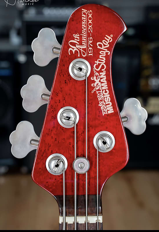 ベース MUSICMAN StingRay 4 Rolls Burgundy MH ベース MUSICMAN StingRay 4 Rolls Burgundy MH 1985 Music Man