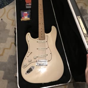 lefty Fender Stratocaster 1989 Olympic White image 8