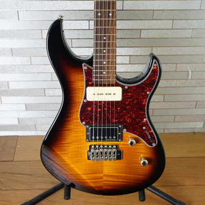 Yamaha PAC611 Sunburst | Reverb