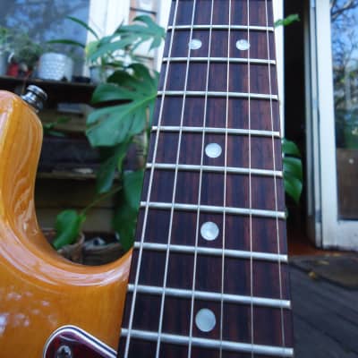 Fender STRATOCASTER DELUXE 2010 - Amber image 7