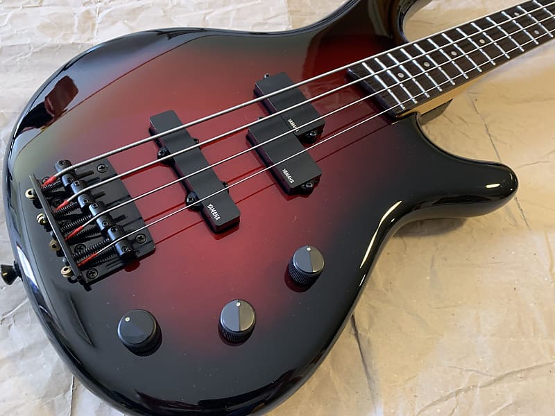 YAMAHA　MB40H Yamaha Motion Bass MB-40 Redburst MIJ Japan EXcellent Condition