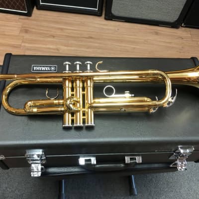 Yamaha YTR-2330 Standard Trumpet 2010s Lacquered Brass image 2