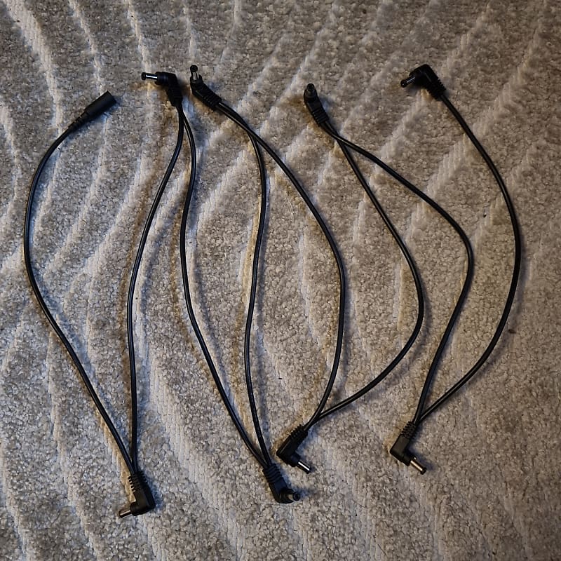 8 x Righr Angle Daisy Chain 9V Power Extension Reverb UK