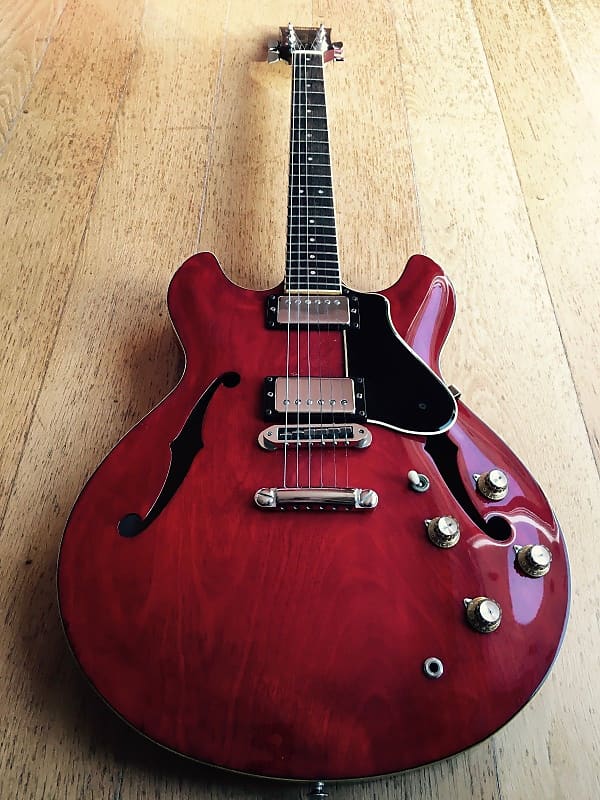 Yamaha Vintage 1970's Japanese SA700 Super Axe ES335