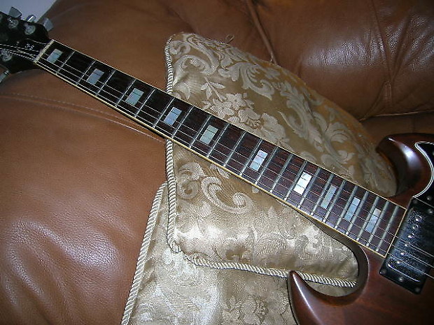 VINTAGE 1976 GIBSON SG Standard Guitar Original No Breaks Walnut Humbuckers  1976