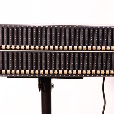 FCS-960 BSS AUDIO 2ch 30バンドグラフィックイコライザー BSS FCS-960 30-Band Dual Mode Professional Graphic Equalizer