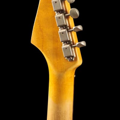 Fender Custom Shop 1960 Stratocaster® Heavy Relic Vintage White over 3-Tone Sunburst (606) - R69606 image 7