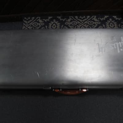 Gibson High Performance HP Les Paul LP Aluminum Hardshell Case