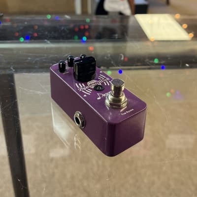 Donner Mini Auto Wah Pedal Dynamic Wah Guitar Effect Pedal Envelope Filter True Bypass - Purple image 3