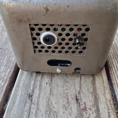 Dentone Boutique 9 volt guitar amplifier amp Utiliphone Art Deco Airstream 2024 metal image 5