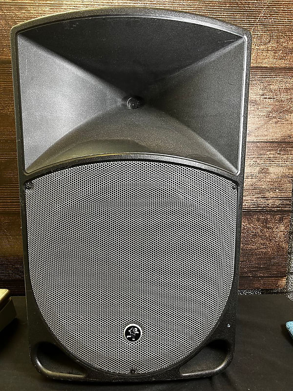 Mackie Thump TH15A Powered Speaker (Edison, NJ) Reverb
