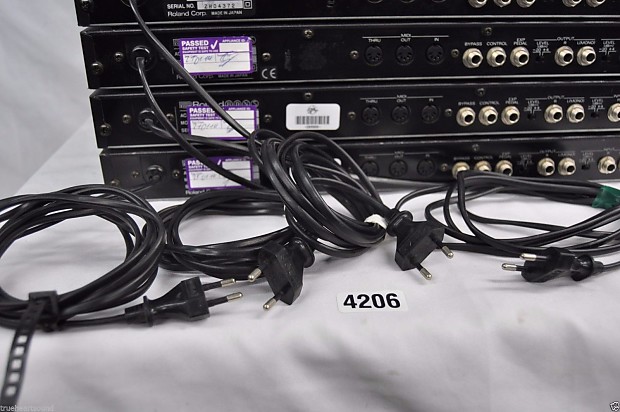 Roland SDE-330 SDE 330 Dimensional Space Delay 230V *ONE