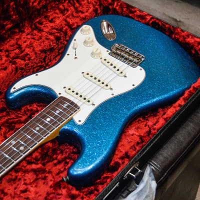 Fender Custom Shop Limited Edition 1965 Stratocaster Journeyman Relic Blue Sparkle image 8
