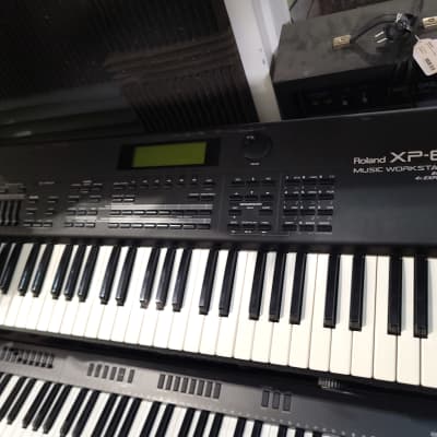 Roland XP-60 61-Key 64-Voice Music Workstation Keyboard 1998 - 2003 - Local Pickup Only