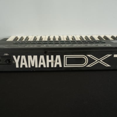 Yamaha DX7S 80s Digital Polyphonic FM Synthesiser  - 100V image 10