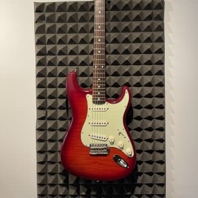 Fender 62 Stratocaster Reissue MIJ flame top image 1