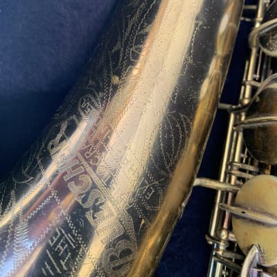 The Buescher Aristocrat Art Deco series I 1937 tenor saxophone with case image 3
