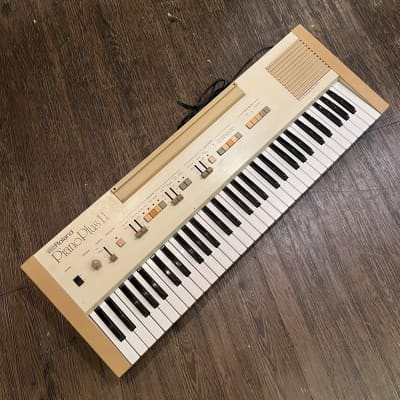 Roland EP-11 61-Key Piano Plus 11