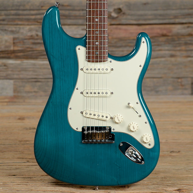 Teal stratocaster top