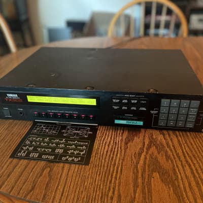 Yamaha TX802 FM Tone Generator 1986 - Black