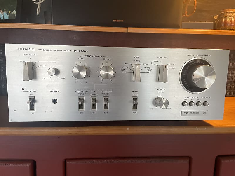 Hitachi HA-5300 1978 - satin metal  			