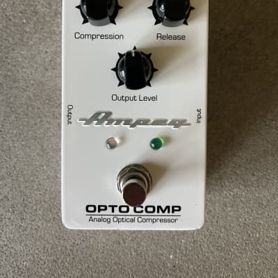 Ampeg Opto Comp Analog Compressor